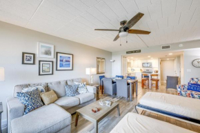 Steps to Beach and Boardwalk Condo in Port Aransas!